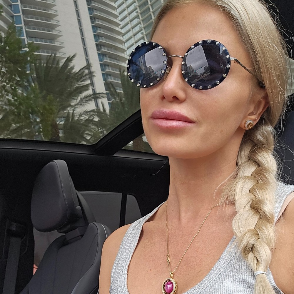 Meet your Posher, Vesna